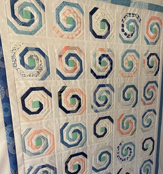 Pineapple Swirly Buttons Quilt Kit