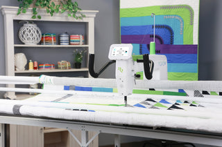 Handi Quilter Moxie Xl with Prostitcher Package - pricing does not include dealer delivery and installation