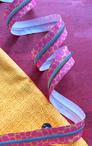 Pink Pebble Zipper Tape With Nickel Teeth 3 Yards (2.7m)