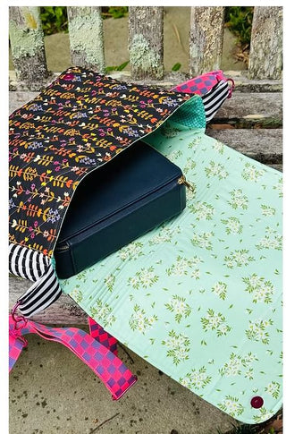 The Bruce Case Bag Pattern by Sarah Fielke