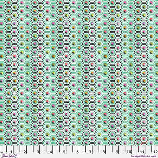 Tula Pink Prince Charming Déjà Hex Box Sweetmint PWTP280.SWEETMINT Per Mtr - Arriving July/Aug 2026
