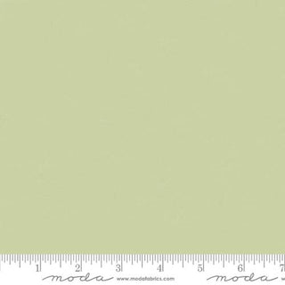 Moda Bella Solids Pear #457 per mtr