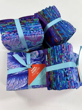 Kaffe Fasset Classics Pre-Cuts Fat Quarter Bundle Royal