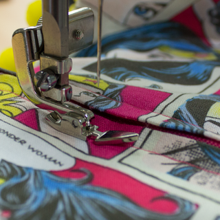 Singer - Foot Piping / Zipper Snap On Presser Foot 