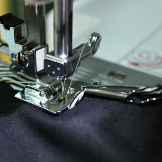 Singer - Foot Bias Binder Snap On Presser Foot 